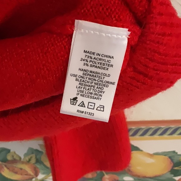CeCe 'Be Mine' Heart Crewneck Pullover Sweater, Size M, Red, NWT - Picture 6 of 7